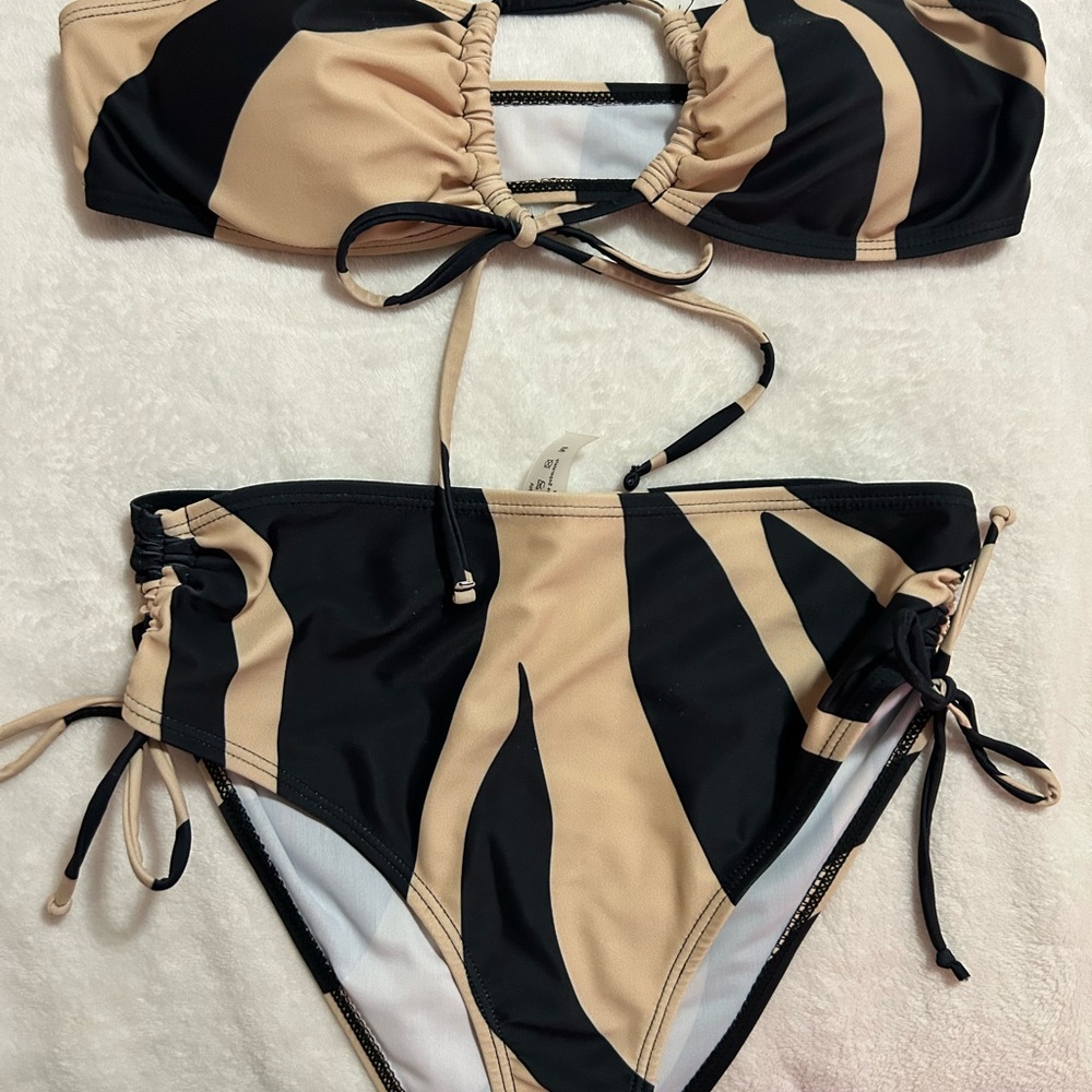 SHEIN Black and Tan Patterned Bikini